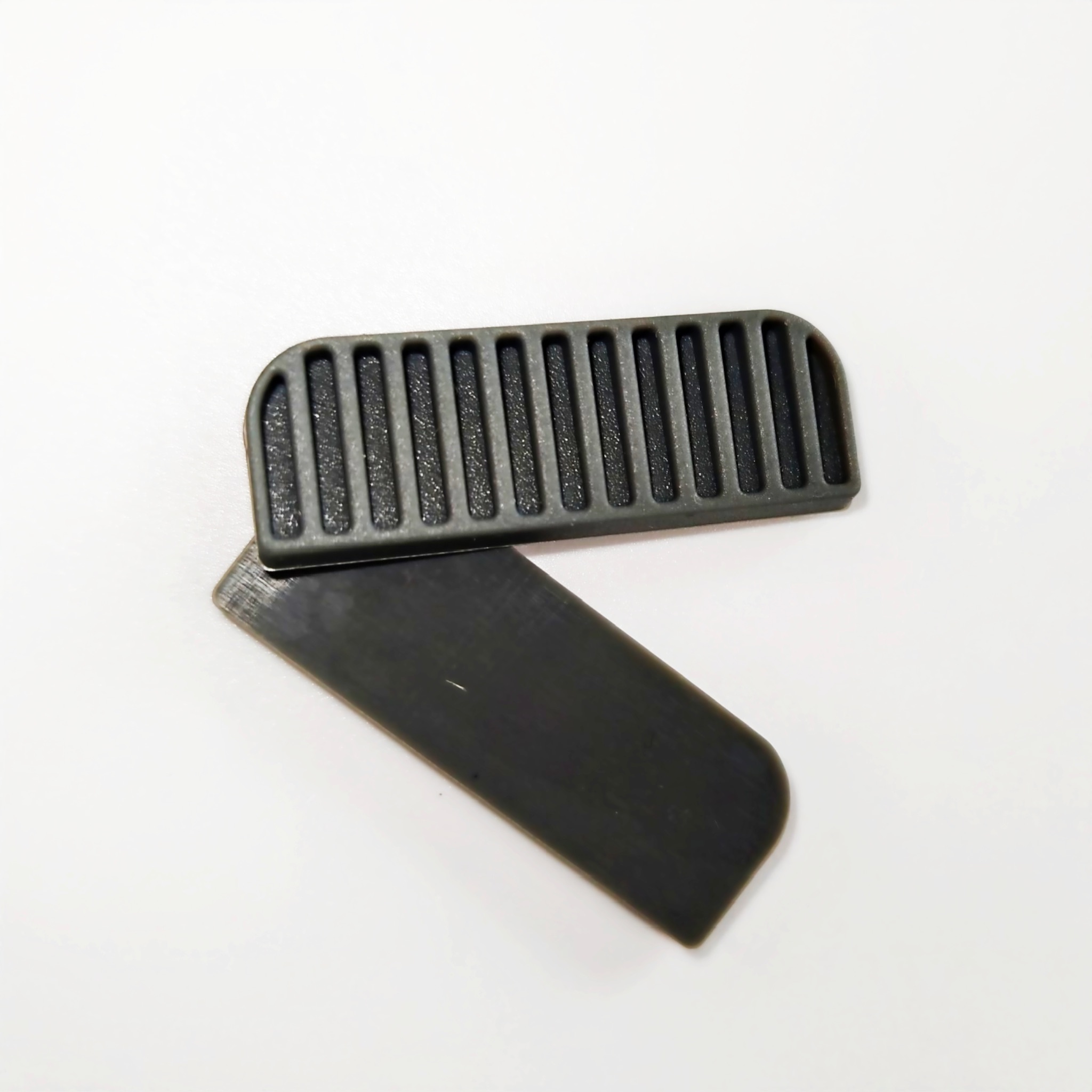 Silicone Foot Pad with Laminated Adhesive Layer for Electronic Devices